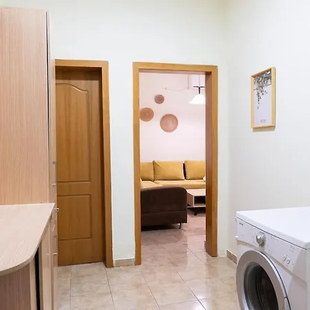 Cozy Near The Center * Tirana