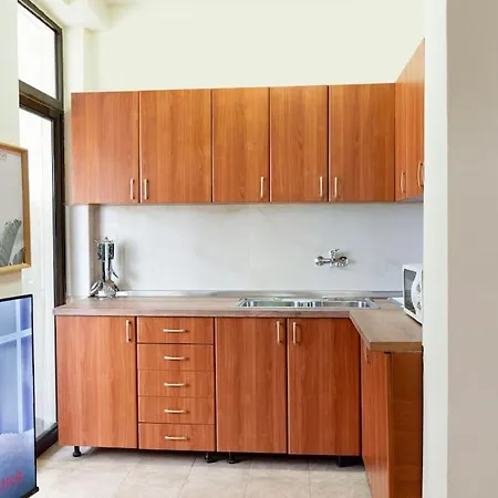 Apartment Cozy Near The Center *
