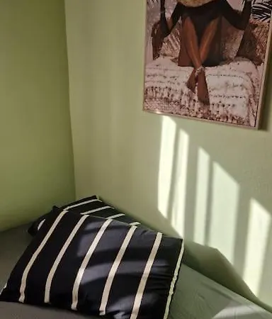 Cozy Near The Center *